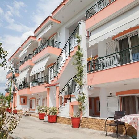 Marmaron Rooms Агиокампос Экстерьер фото