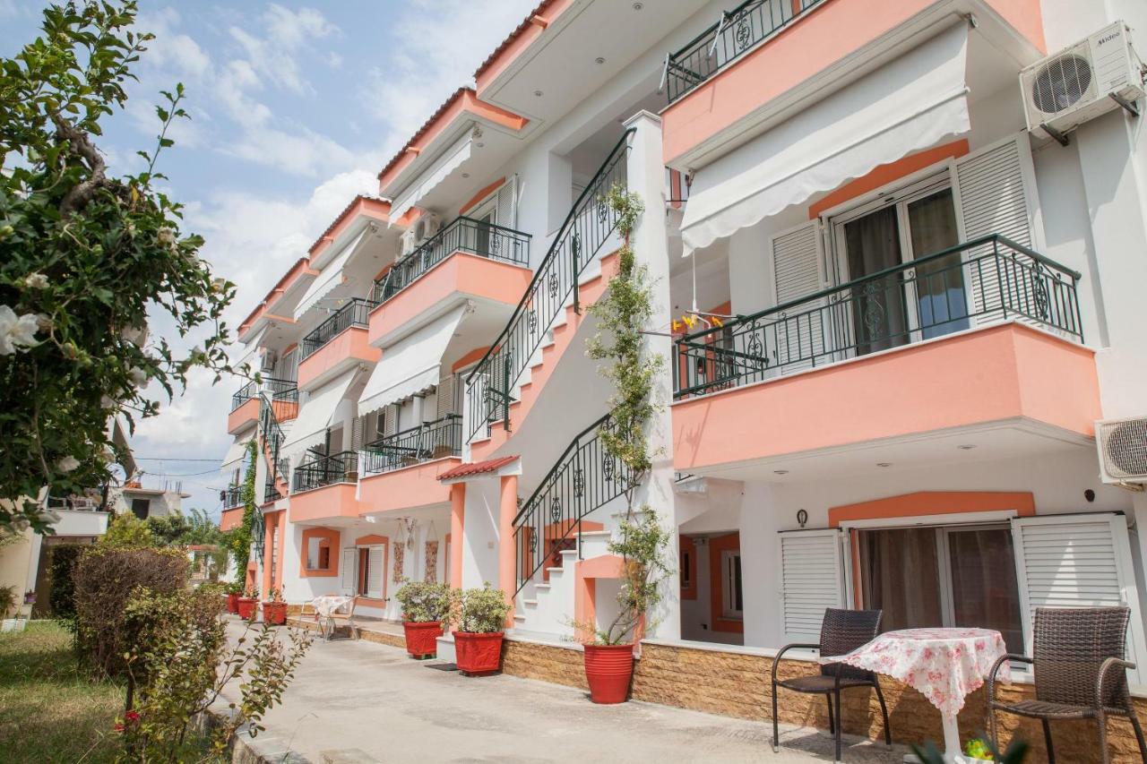 Marmaron Rooms Агиокампос Экстерьер фото
