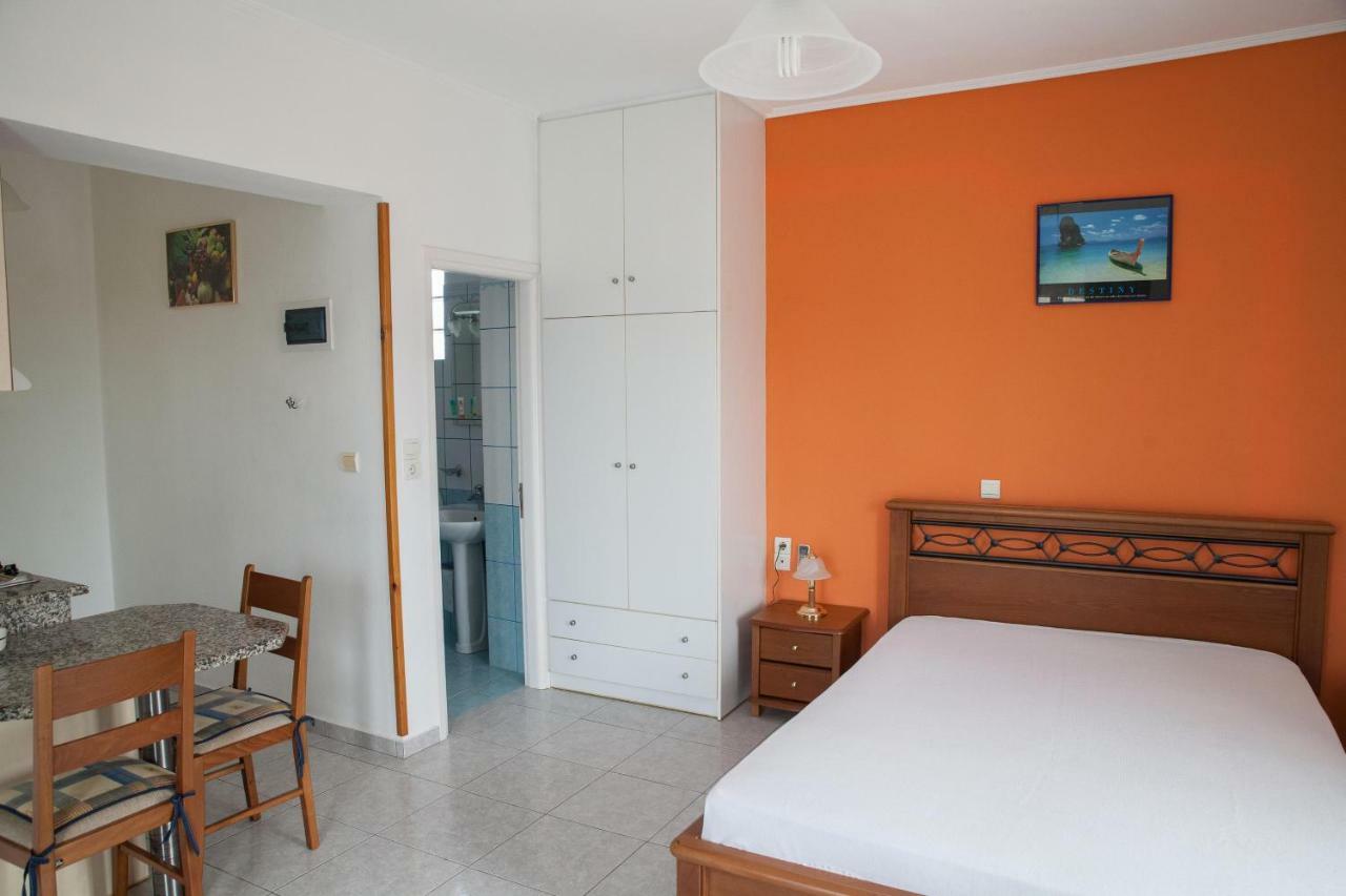 Marmaron Rooms Агиокампос Экстерьер фото